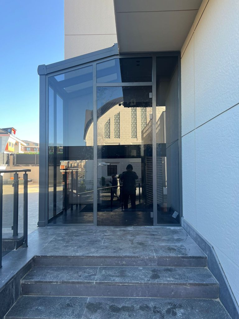 Venster Alüminyum